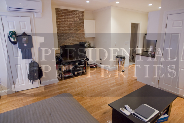 Studio bed, 1 bath apartment for rent at 52 Temple St Unit 7, Beacon Hill — photo 3 of 12