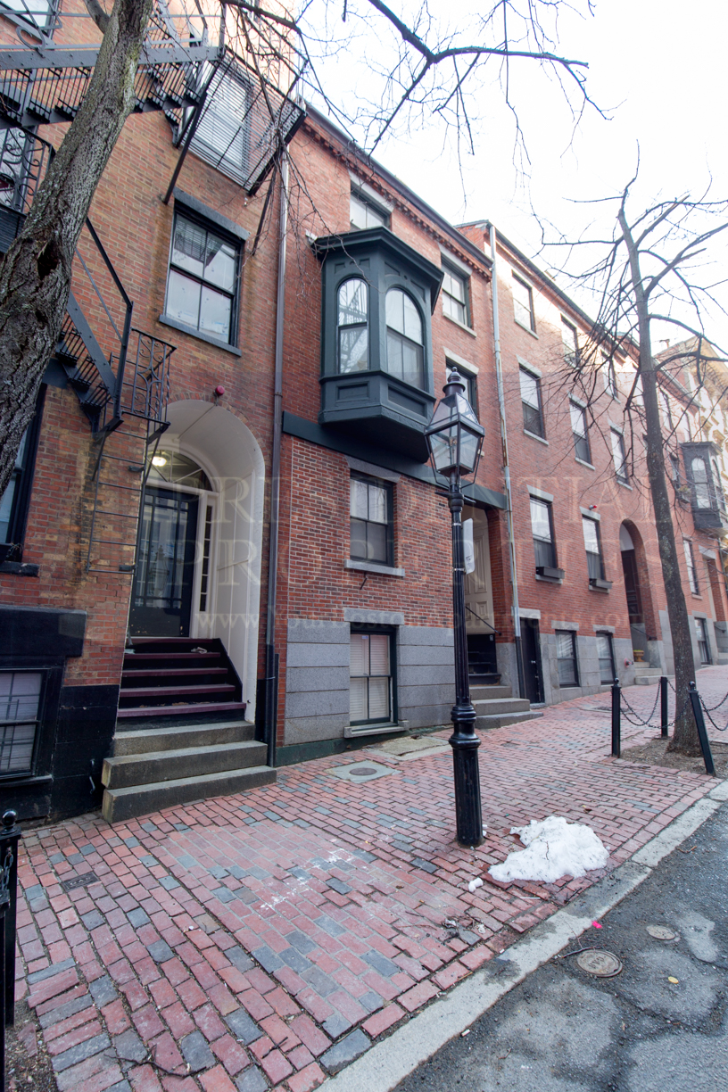 Studio bed, 1 bath apartment for rent at 52 Temple St Unit 7, Beacon Hill — photo 9 of 12