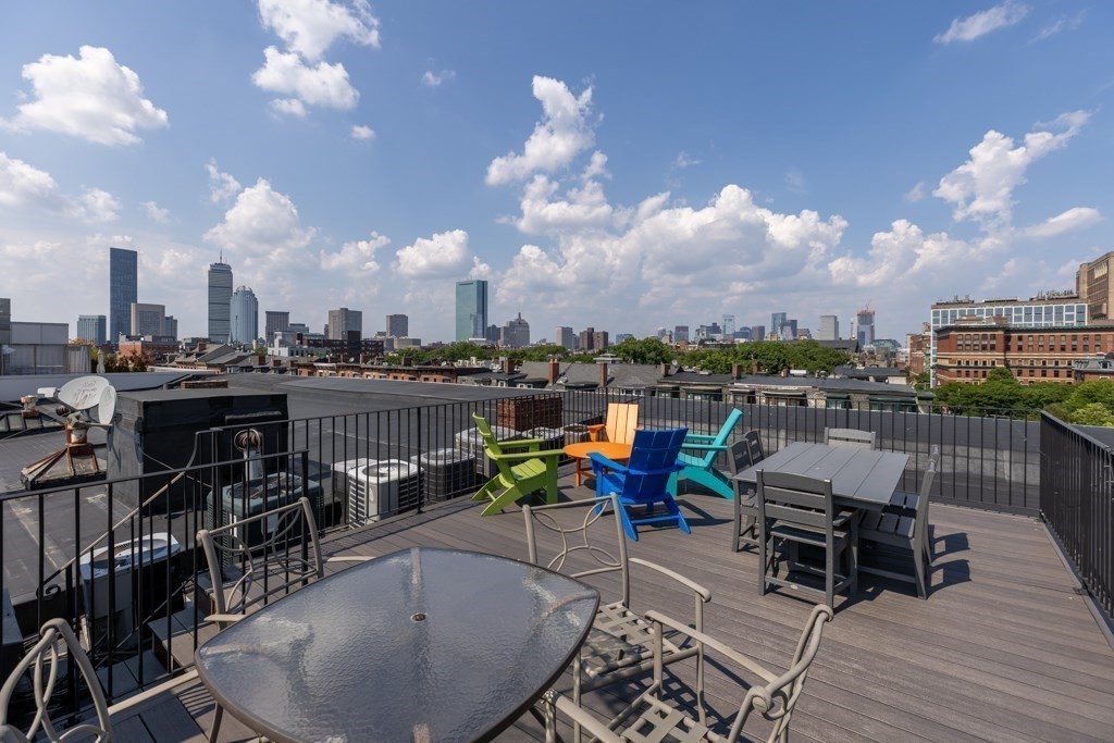 705 Massachusetts Ave, South End