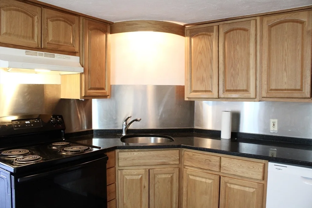 20-22 Emerson St, Stoneham