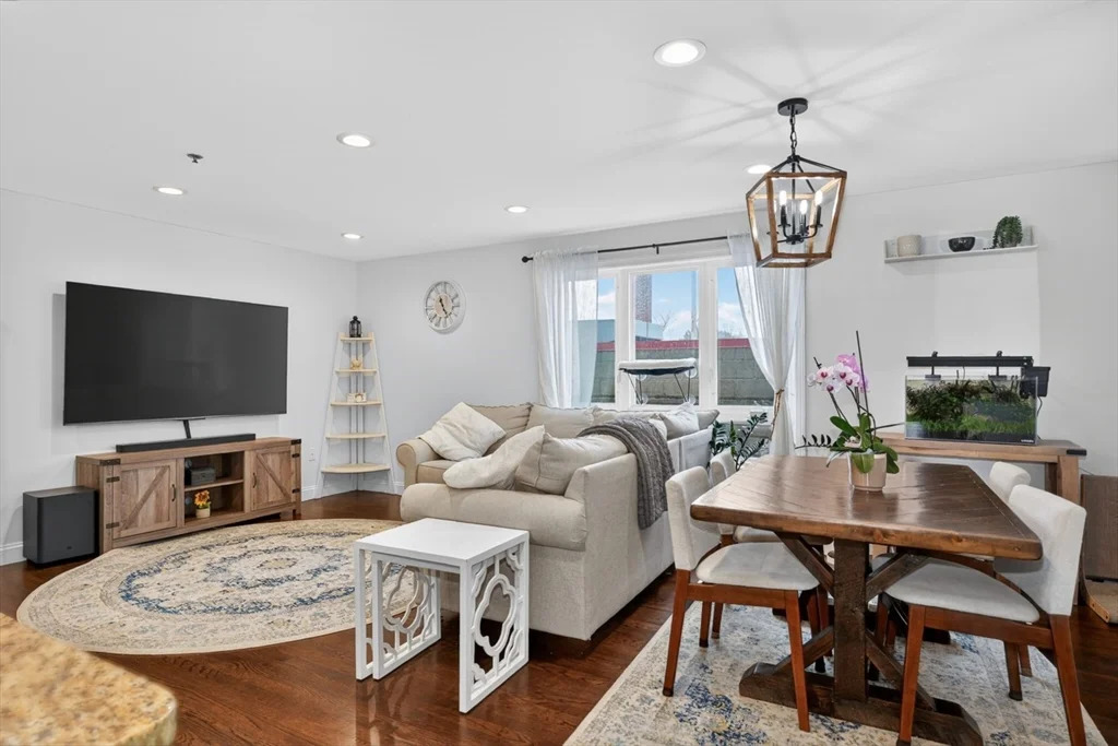 24 Arsenal St, Watertown