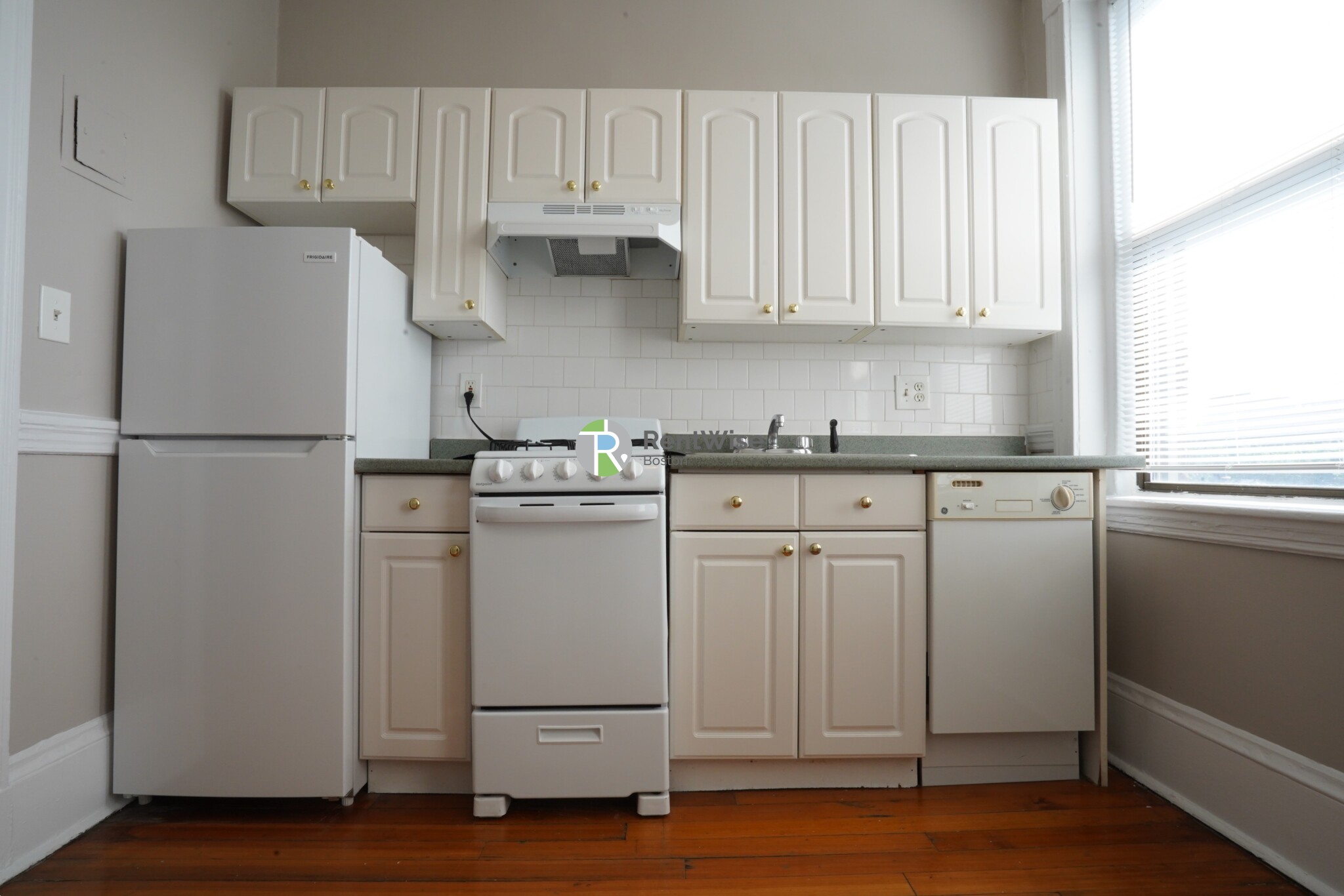 56 Gardner St, Allston