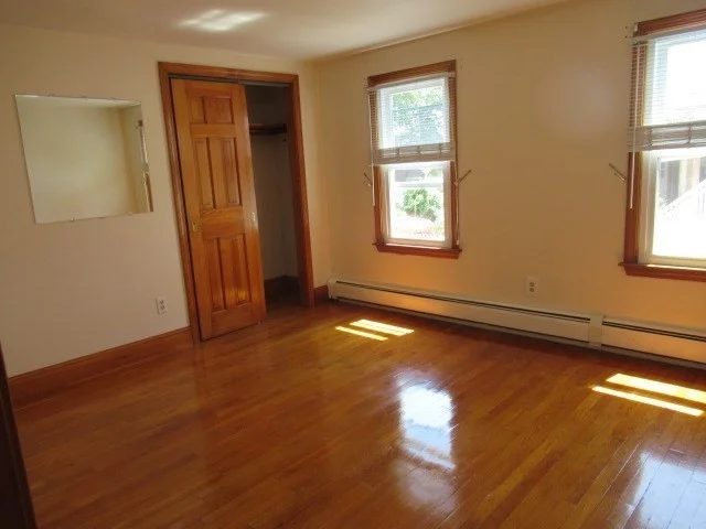 43 Pleasant St, Gloucester