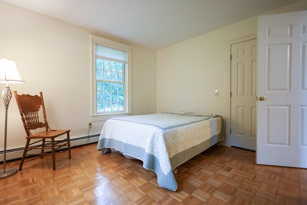 288 Goldthwaite Rd, Whitinsville