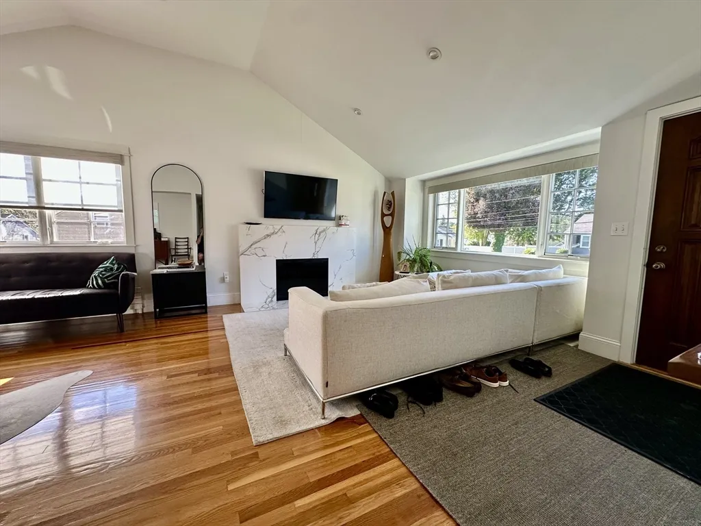 3 Day Circle, Woburn