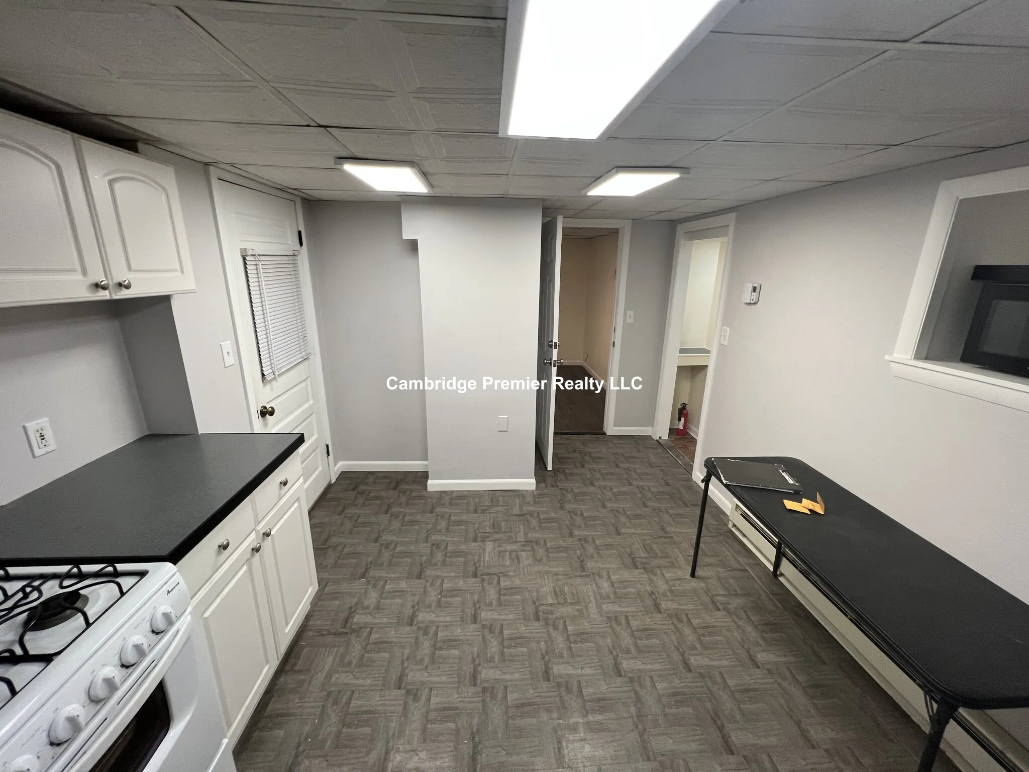 10 Wallace St, Tufts
