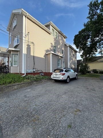 34 Everett Ave, East Somerville