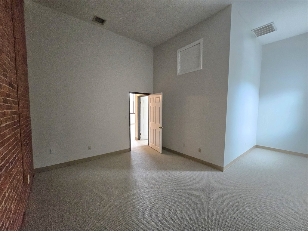 147 Rawson Rd, Quincy