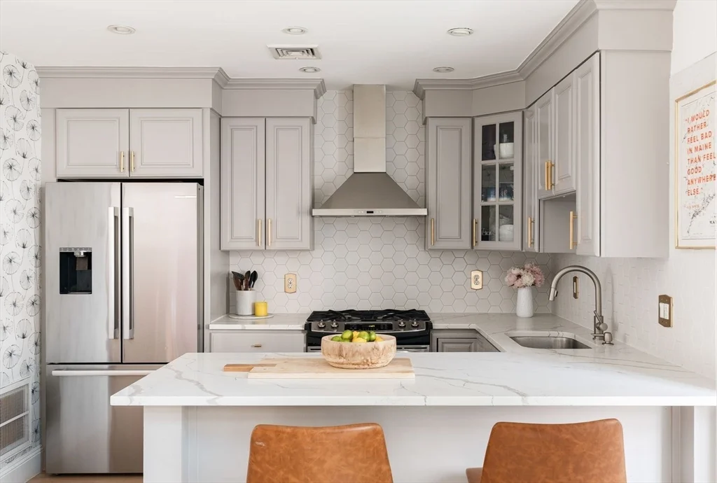 20 Mystic St, Charlestown