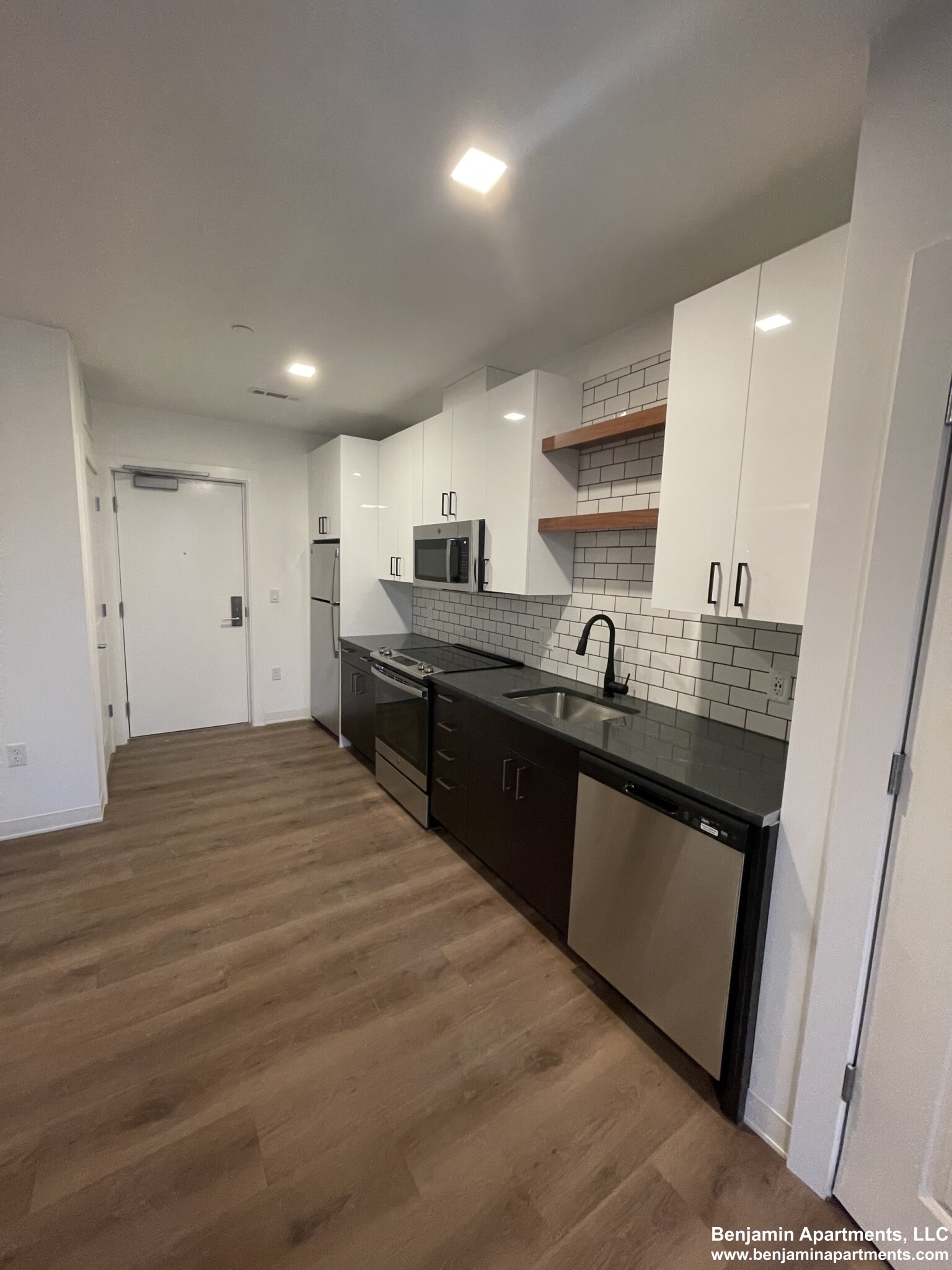 89 Brighton Ave, Allston