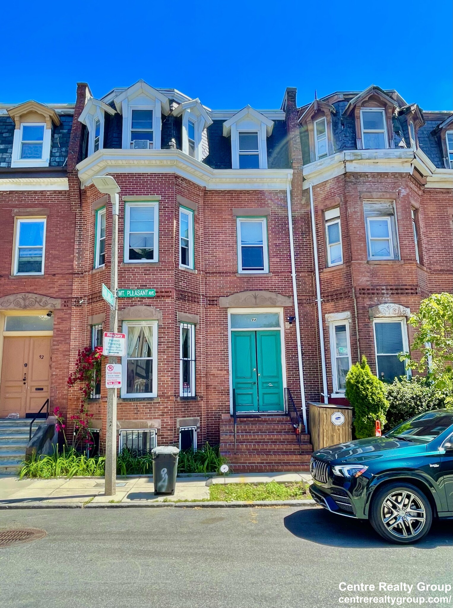 94 Mount Pleasant Ave, Roxbury