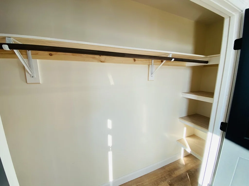 80 Foster St, Peabody