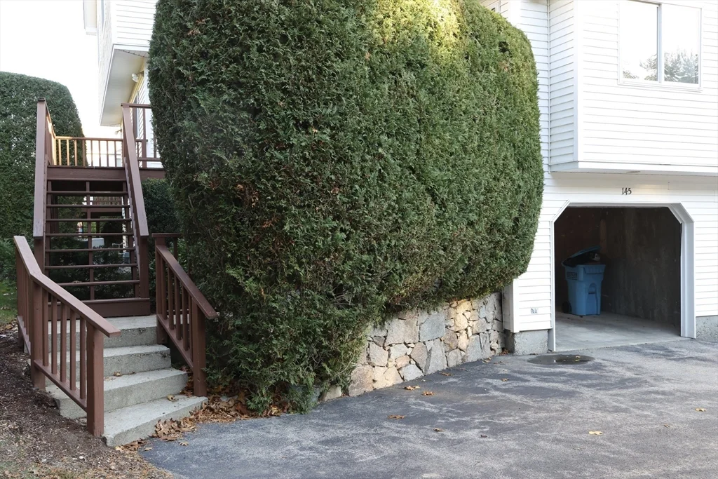 145 Captain Eames Cir, Ashland