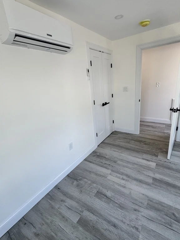 16 Adams St, Hyde Park