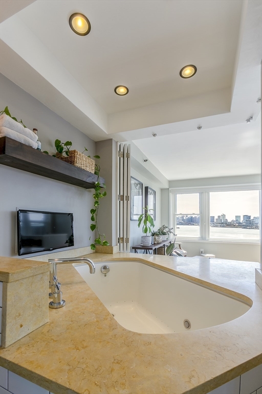 37 Winnisimmet St, Chelsea