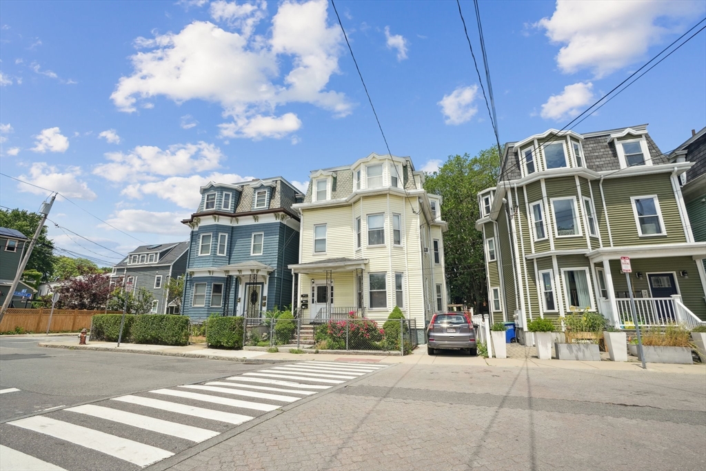 67 Concord Ave, Inman Square