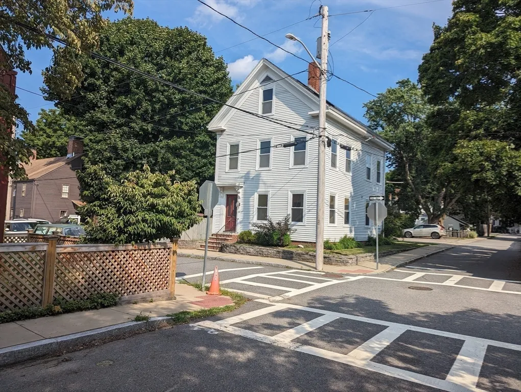 33 Merrill, Newburyport