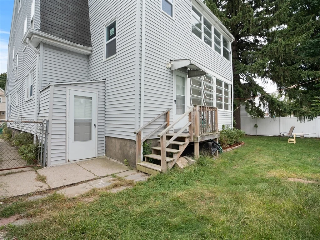 124 Sheridan Ave, Medford Hillside