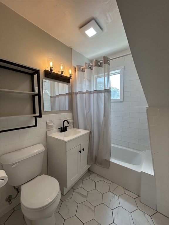 84 Durfee St, New Bedford