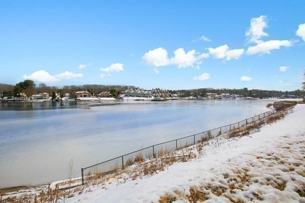 351 Plantation St, East Worcester