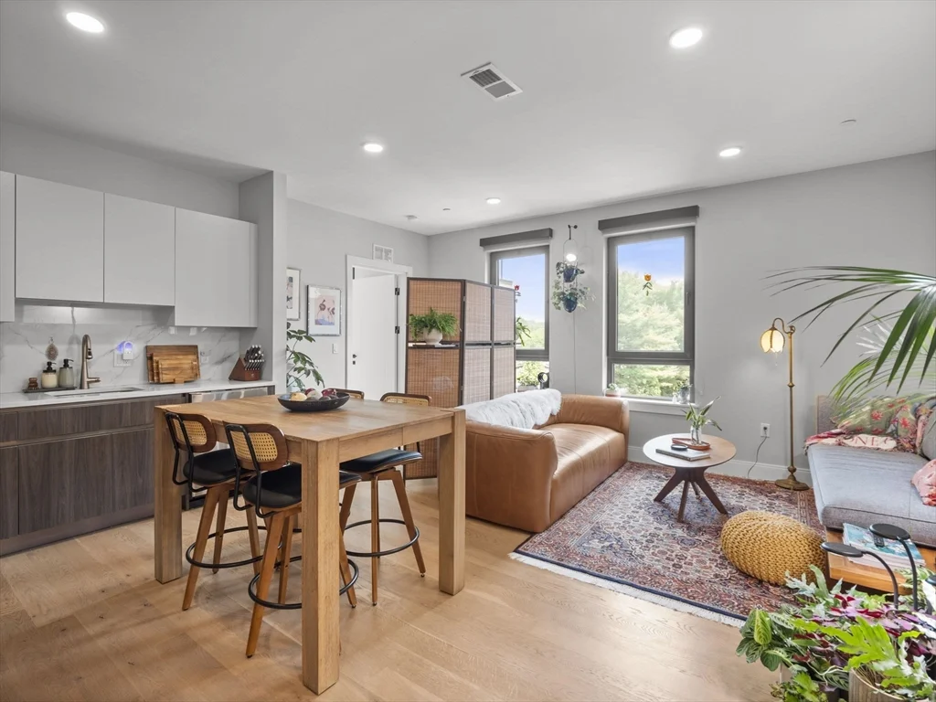 9 Central St, Spring Hill