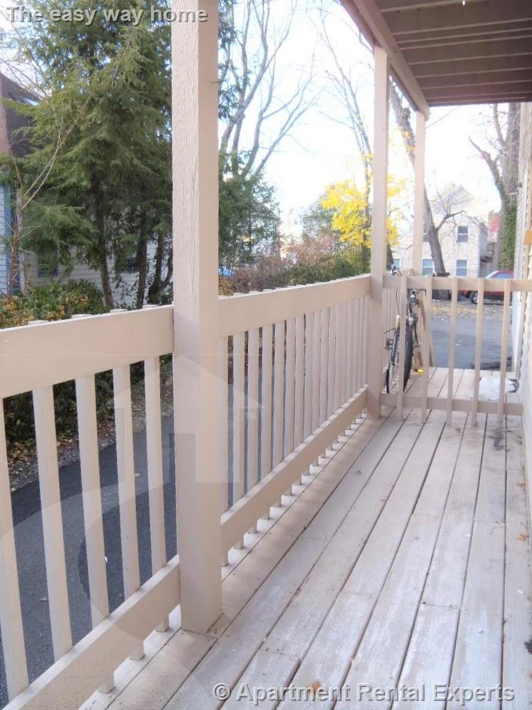 40 Linden Ave, Porter Square