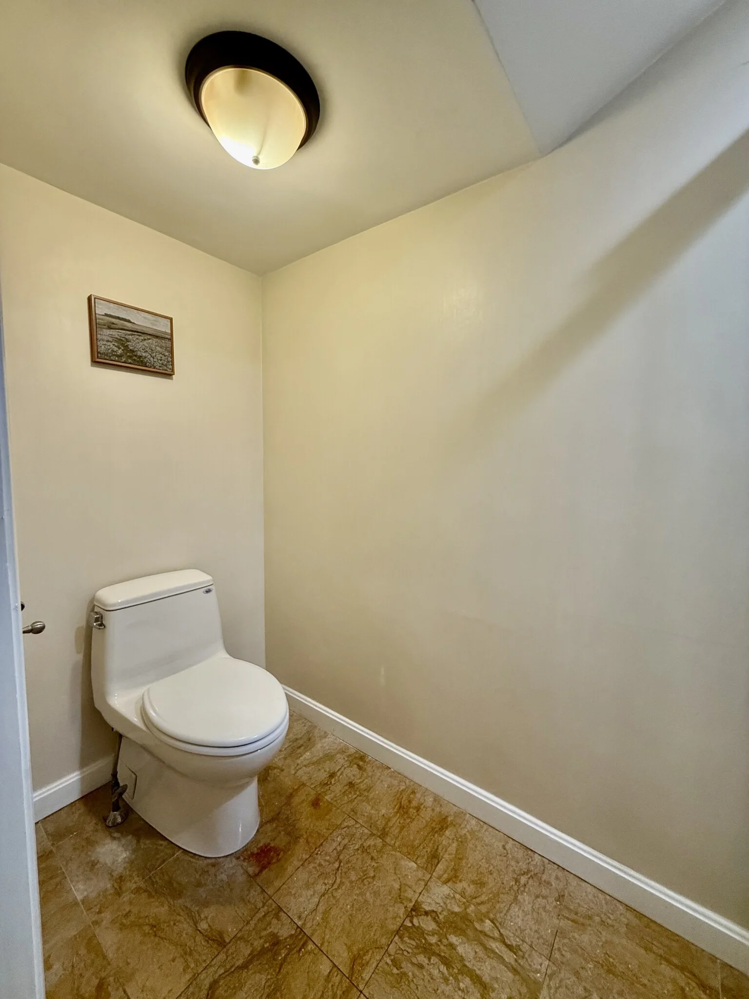 8 Brandley Rd, Watertown