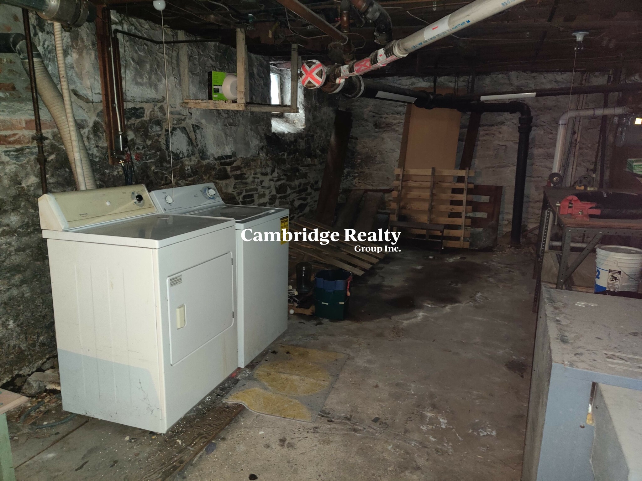 51 Bay State Ave, Powder House Square