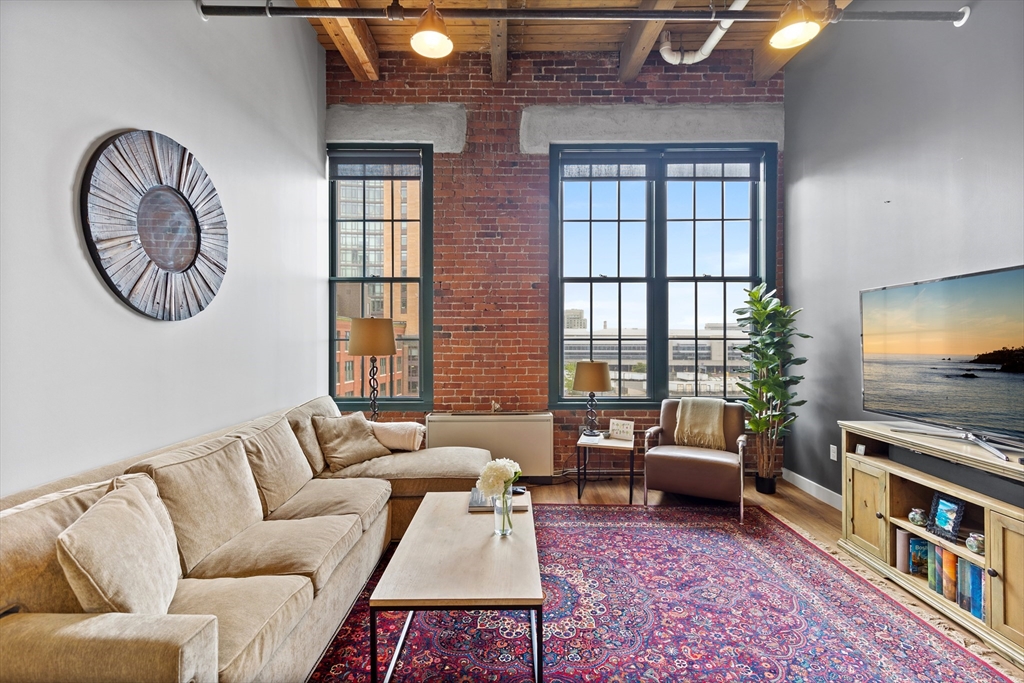 63 Melcher St, Seaport District