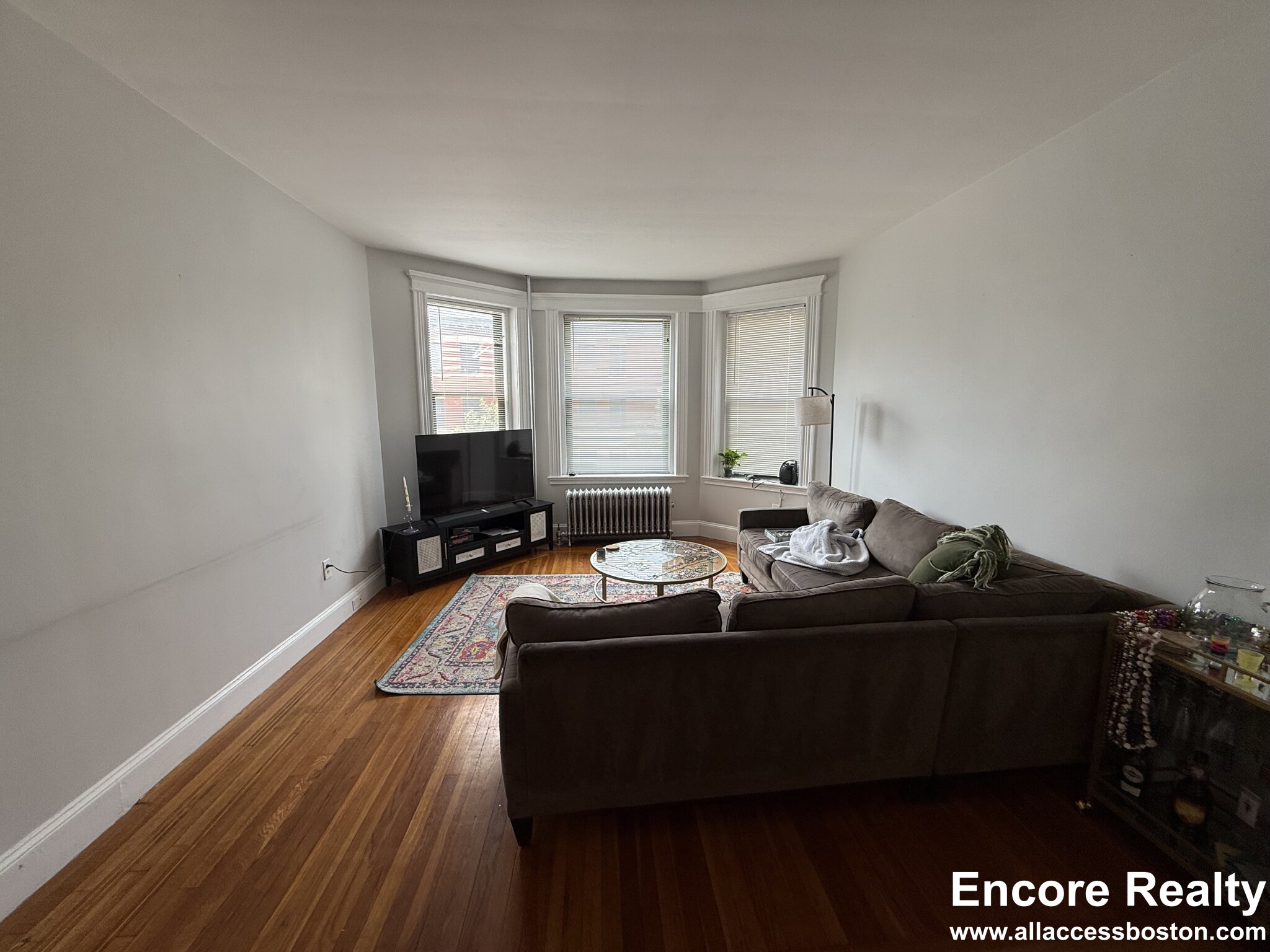 175 Harvard St, Coolidge Corner