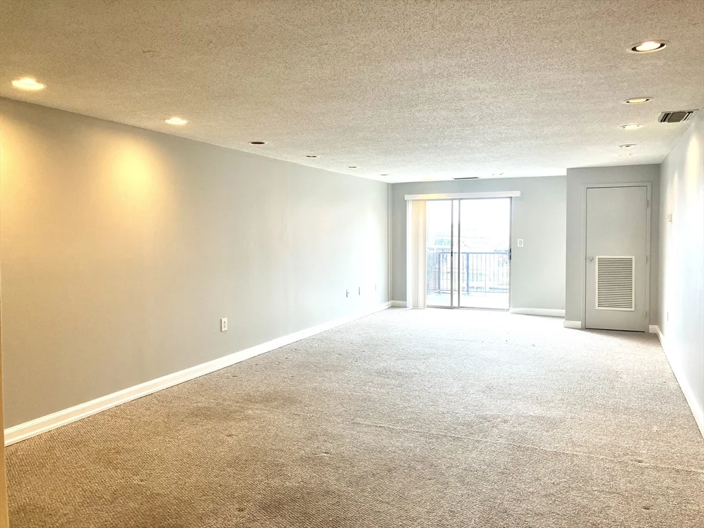150 Lynnway, Lynn