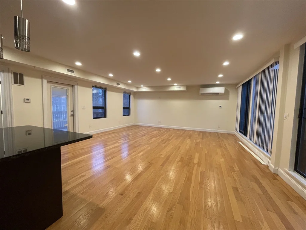 1616 Beacon St, Corey Hill