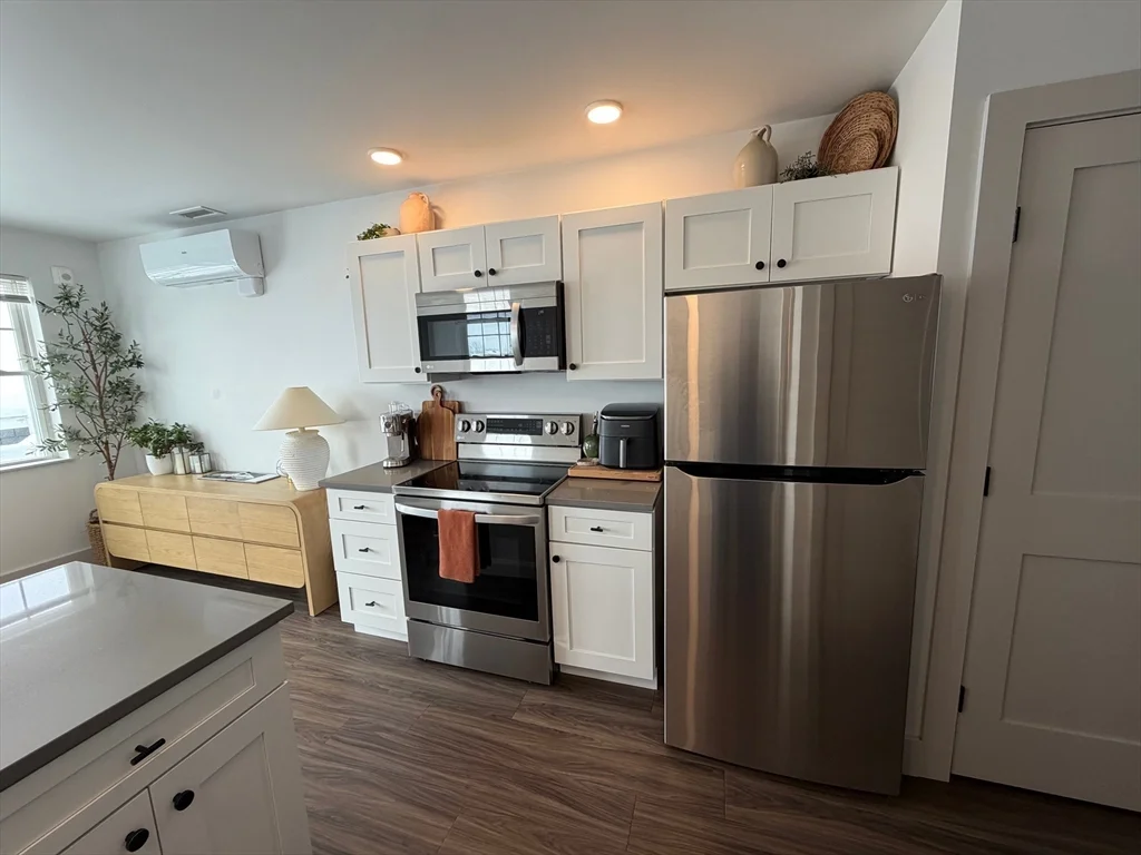 5 W Dane St, Beverly