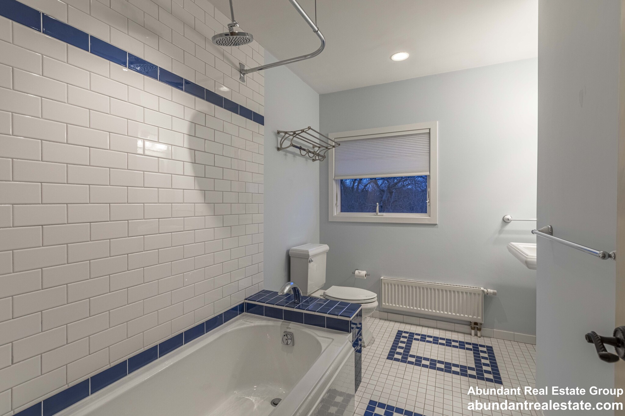 3 bed, 2.5 bath apartment for rent at 104 Spy Pond Pkwy Unit 1, Arlington — photo 25 of 40