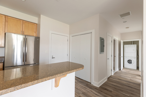 2 bed, 1 bath apartment for rent at 26 New Derby St Unit 406, Salem — photo 3 of 8