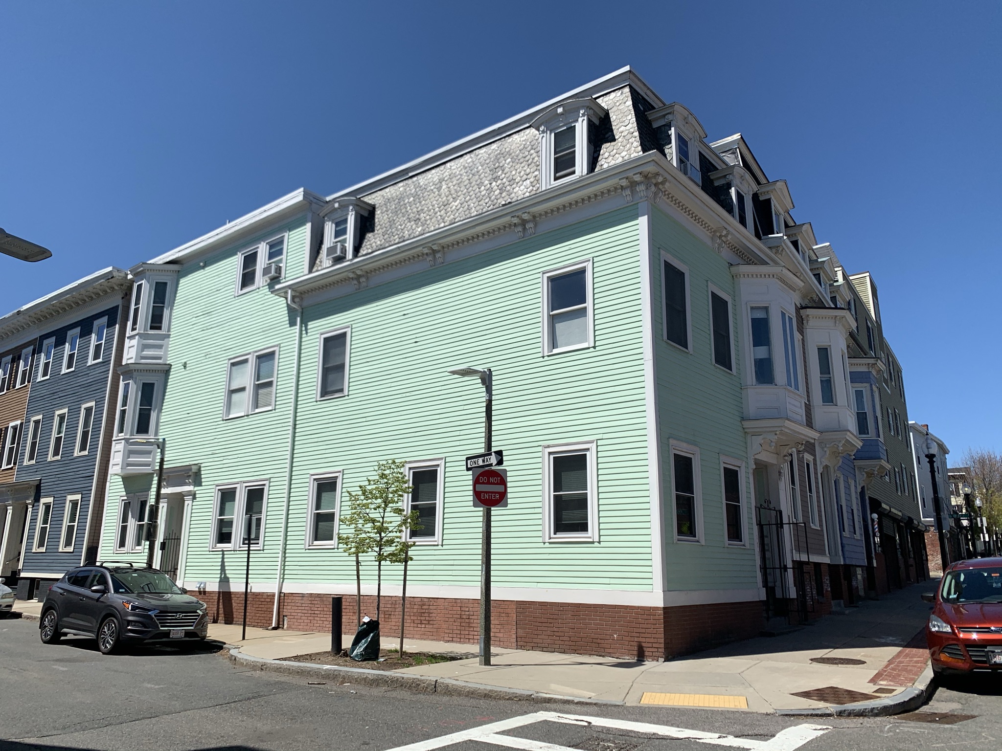 1 bed, 1.5 bath apartment for rent at 26 Trenton St Unit 4, Charlestown — photo 6 of 13