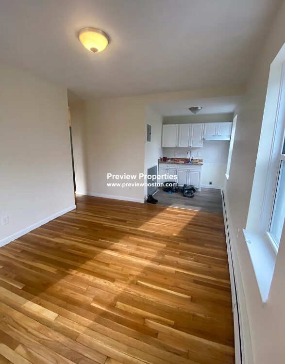 172 North Beacon St, Brighton