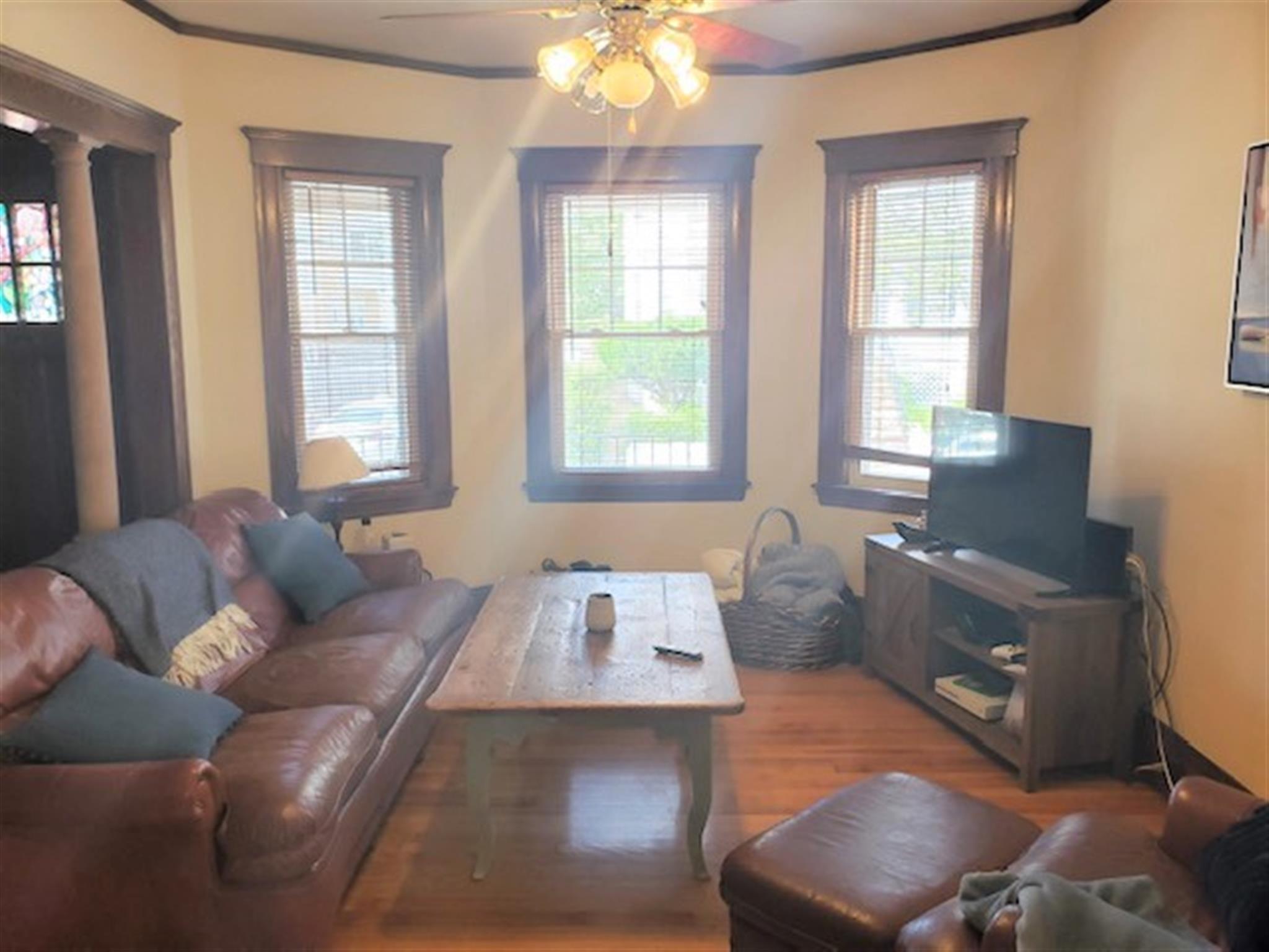 2.5 bed, 1 bath apartment for rent at 26 Bailey Rd Unit 1, Teele Square — photo 6 of 15