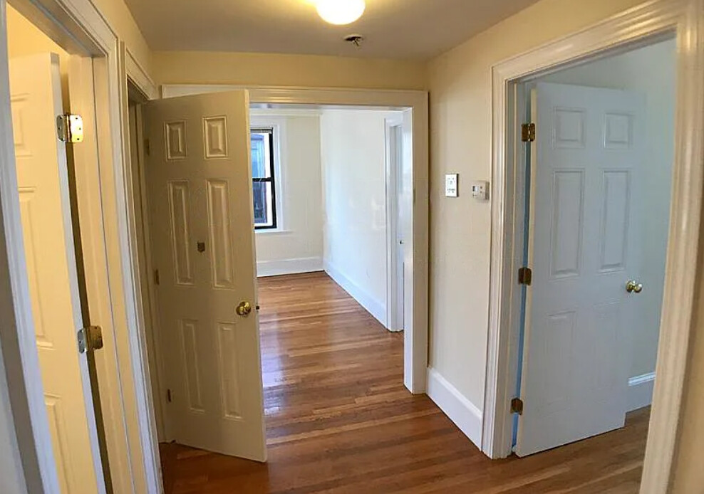 881 Massachusetts Ave, Central Square