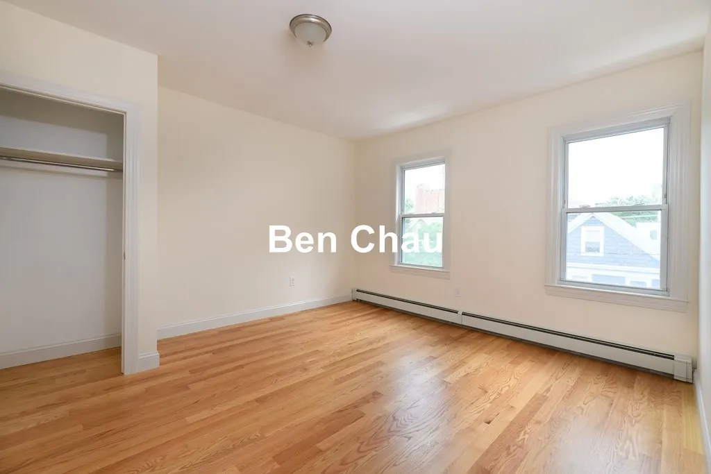 305 Hurley St, East Cambridge