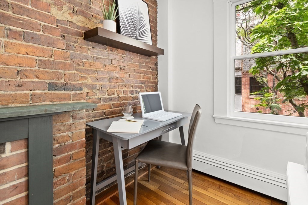 5 Melrose St, Back Bay