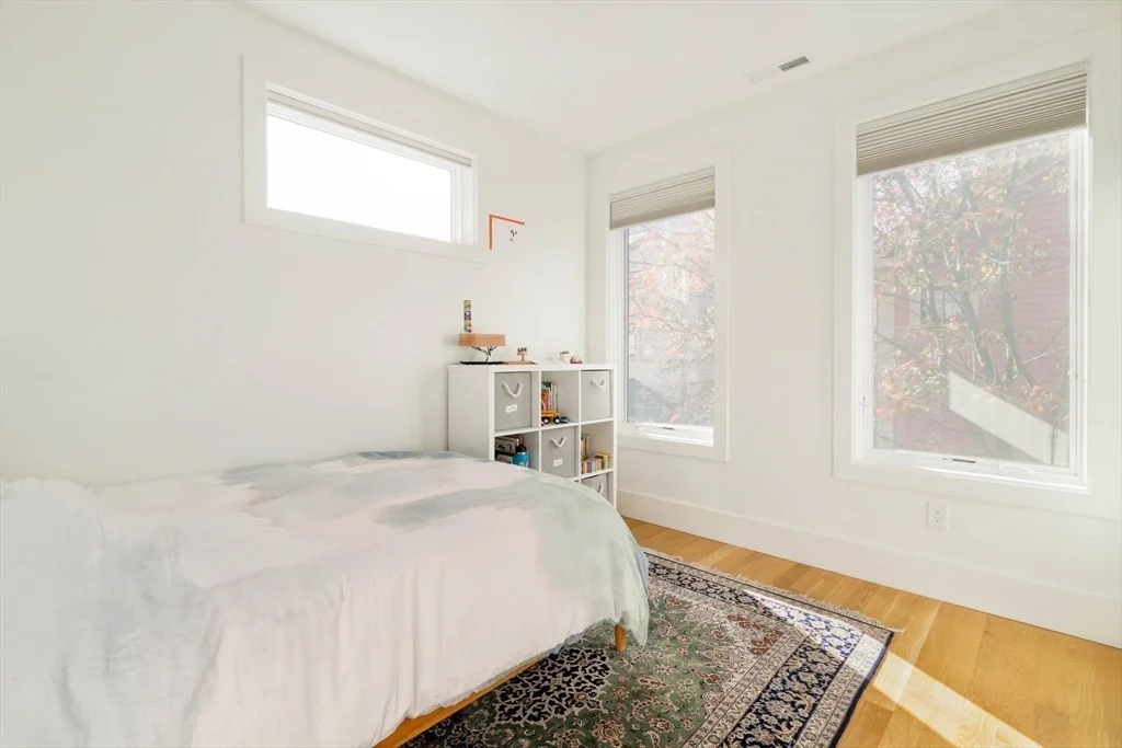 205 Pearl St, Cambridgeport
