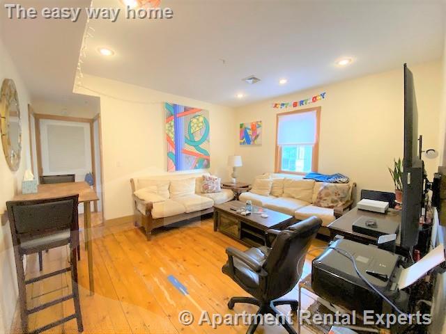 345 Columbia St, Inman Square