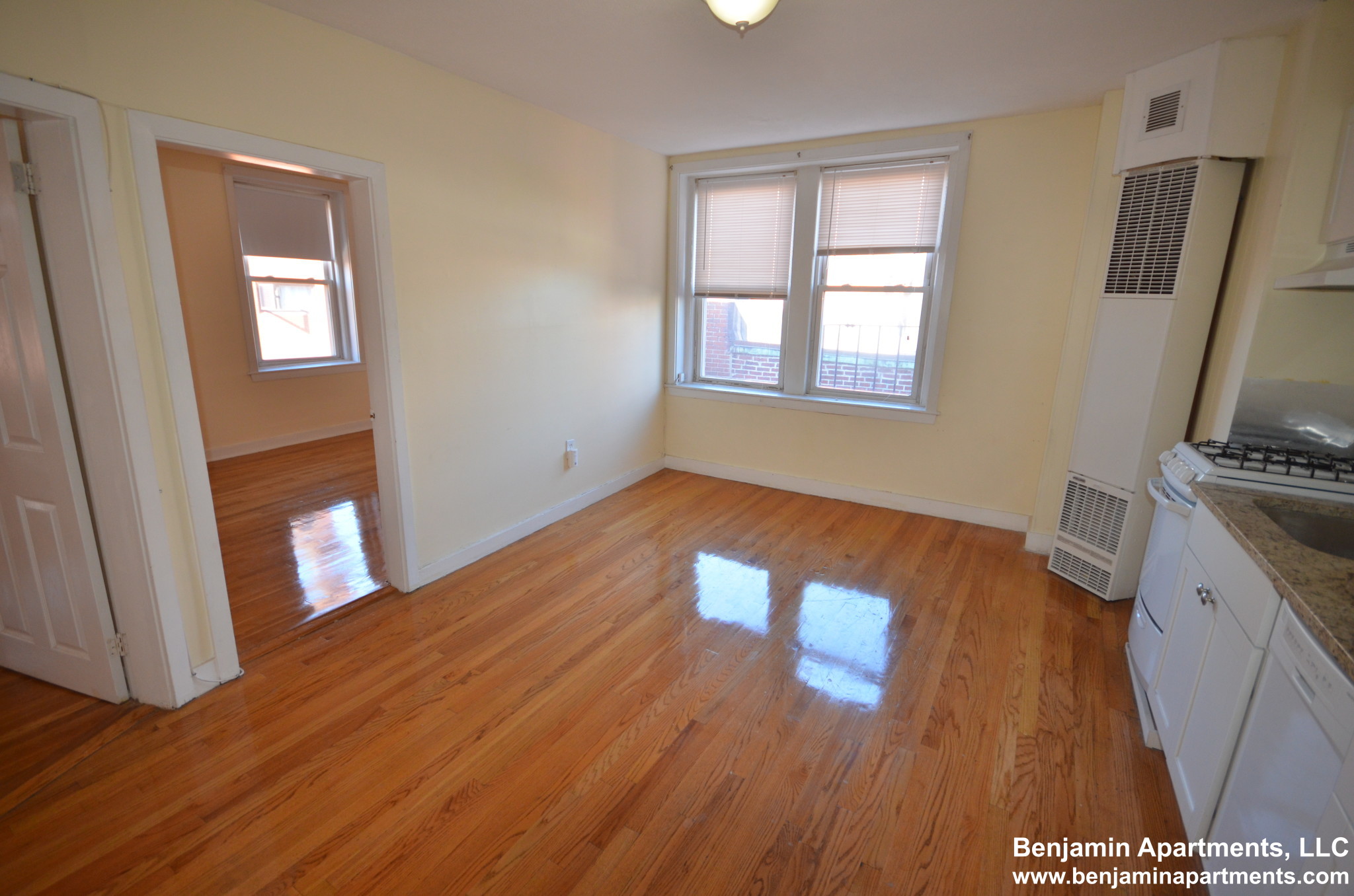 145 Endicott St, North End