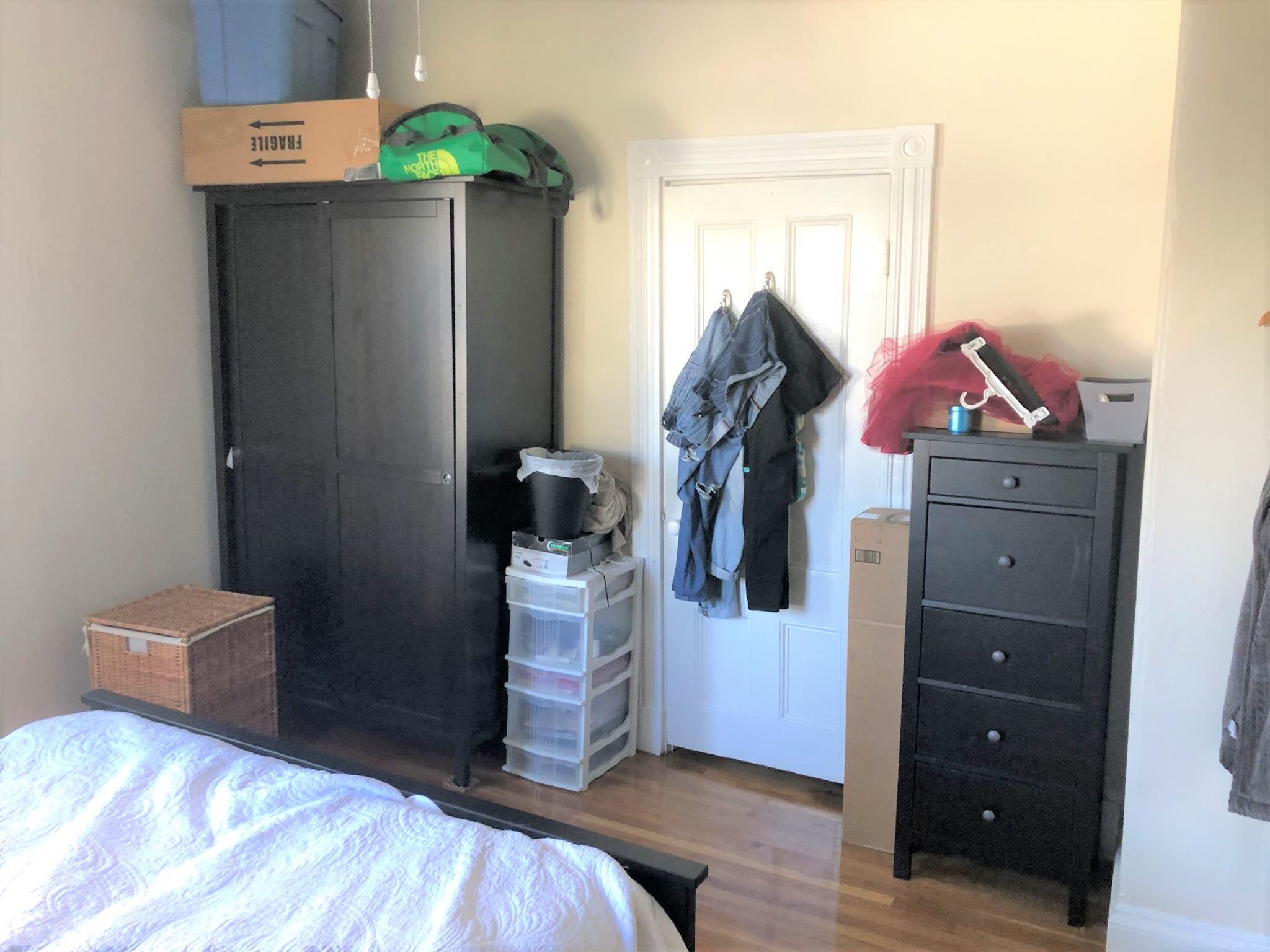 2 bed, 1 bath apartment for rent at 12 Sumner Ave Unit 1, Medford — photo 3 of 14