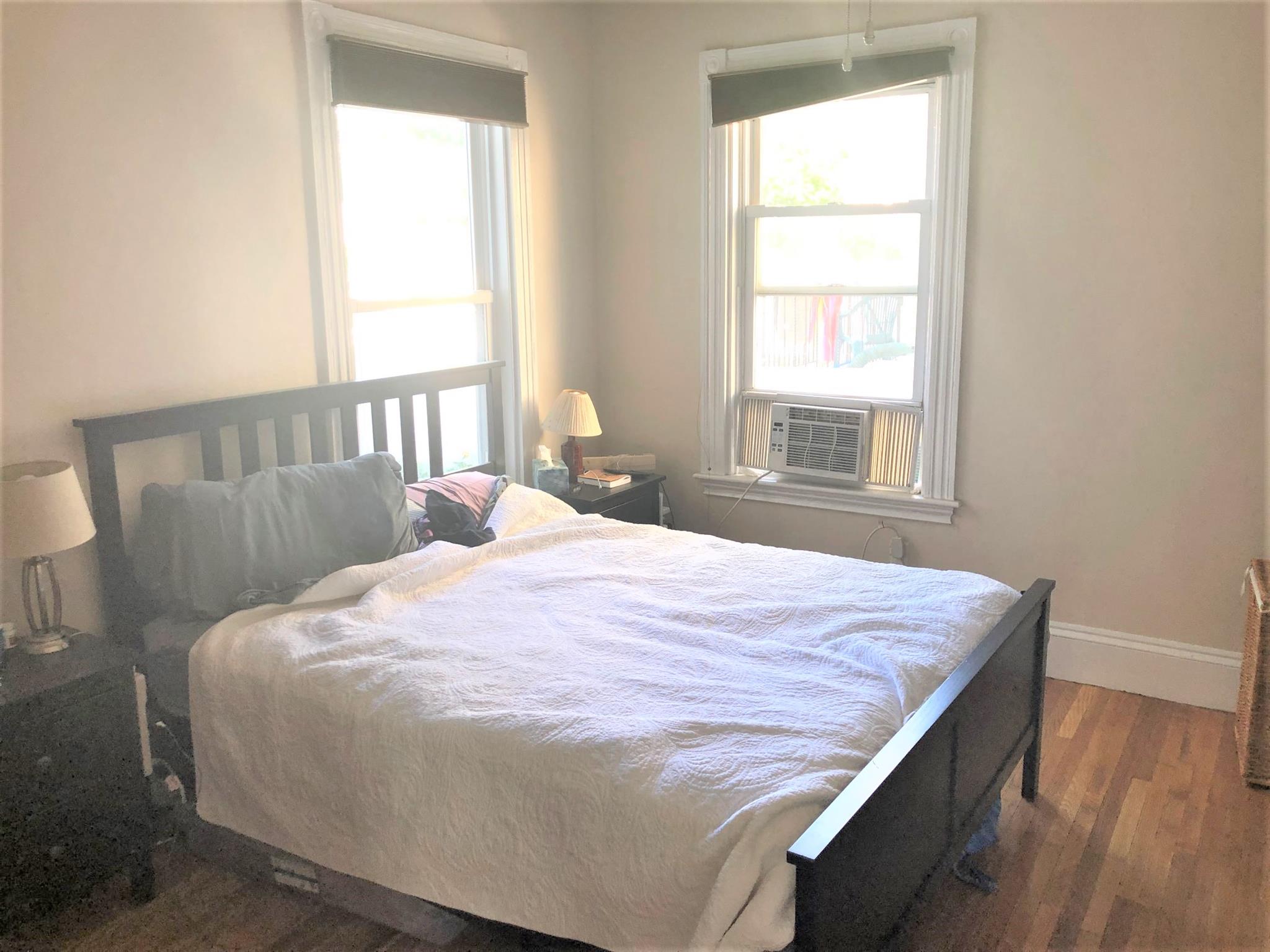 2 bed, 1 bath apartment for rent at 12 Sumner Ave Unit 1, Medford — photo 4 of 14