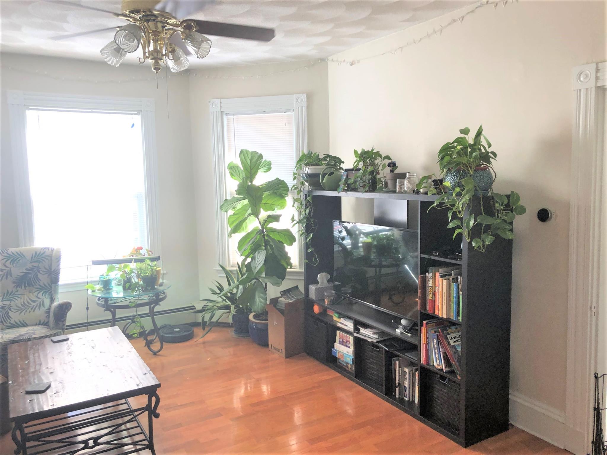 2 bed, 1 bath apartment for rent at 12 Sumner Ave Unit 1, Medford — photo 10 of 14