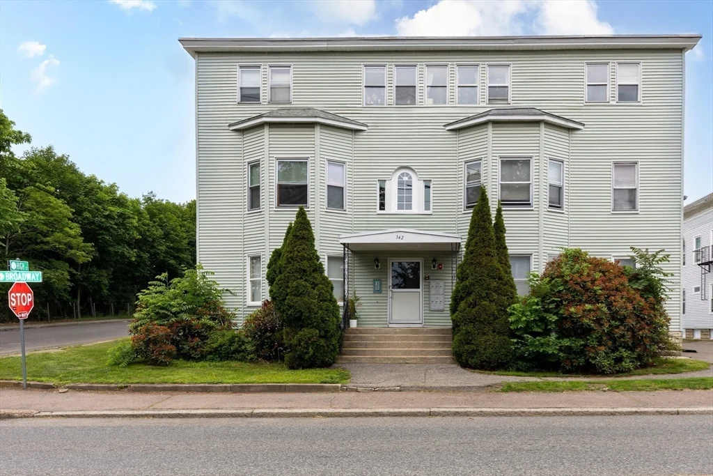 342 Broadway, North Attleboro