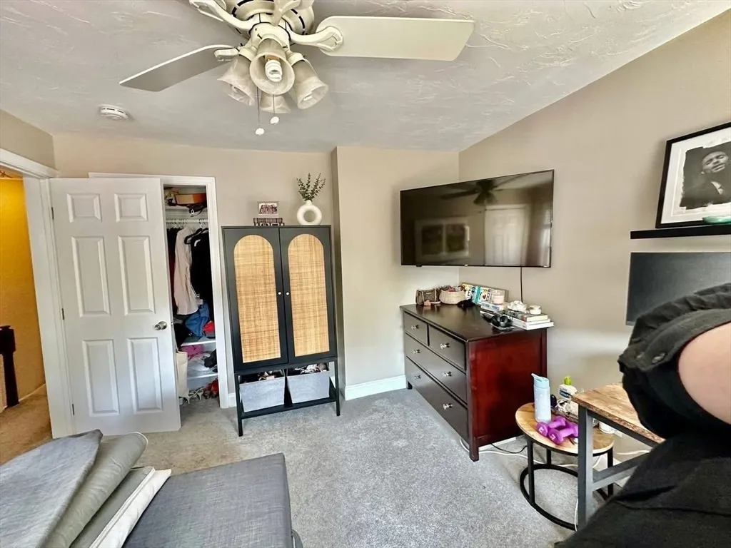 159 K St, South Boston