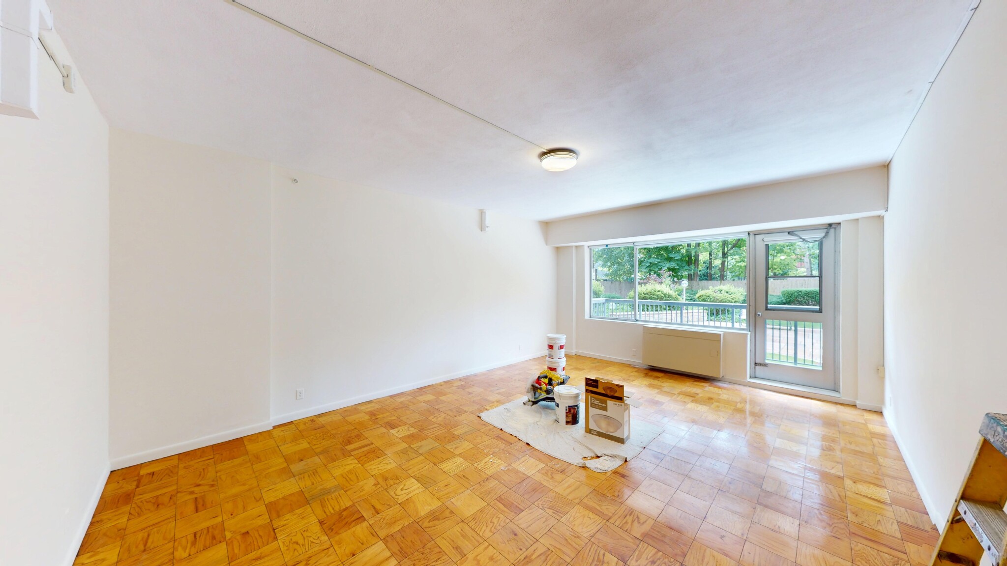 101 Monmouth St, Longwood